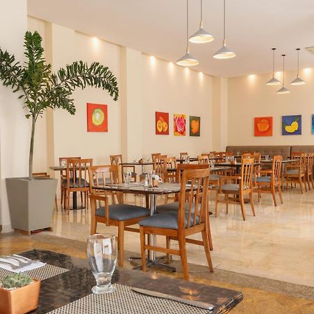 Hotel Dann Carlton Barranquilla Y Centro De Convenciones Exterior photo The restaurant