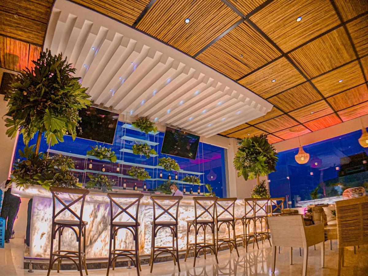 Hotel Dann Carlton Barranquilla Y Centro De Convenciones Exterior photo Sky Bar