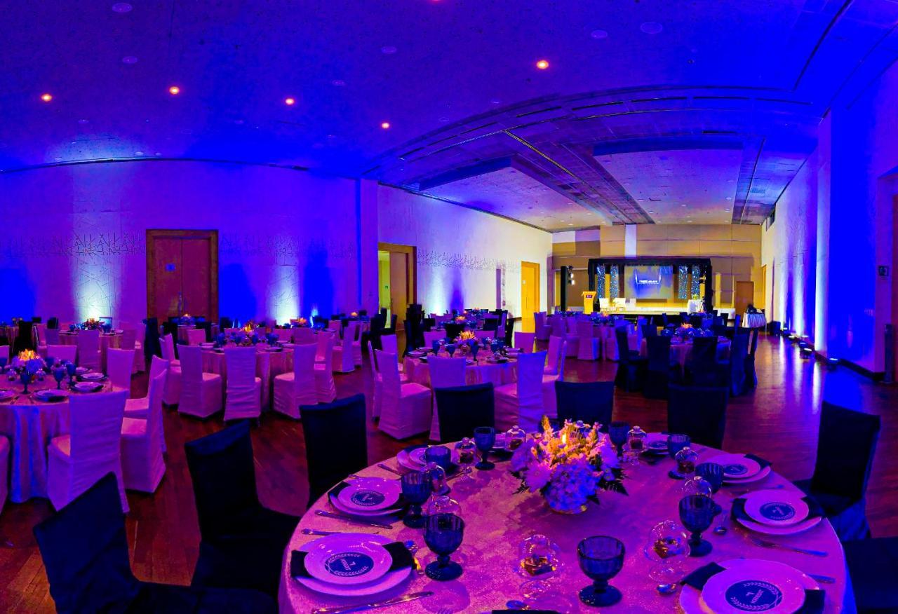 Hotel Dann Carlton Barranquilla Y Centro De Convenciones Exterior photo The interior of the gallery