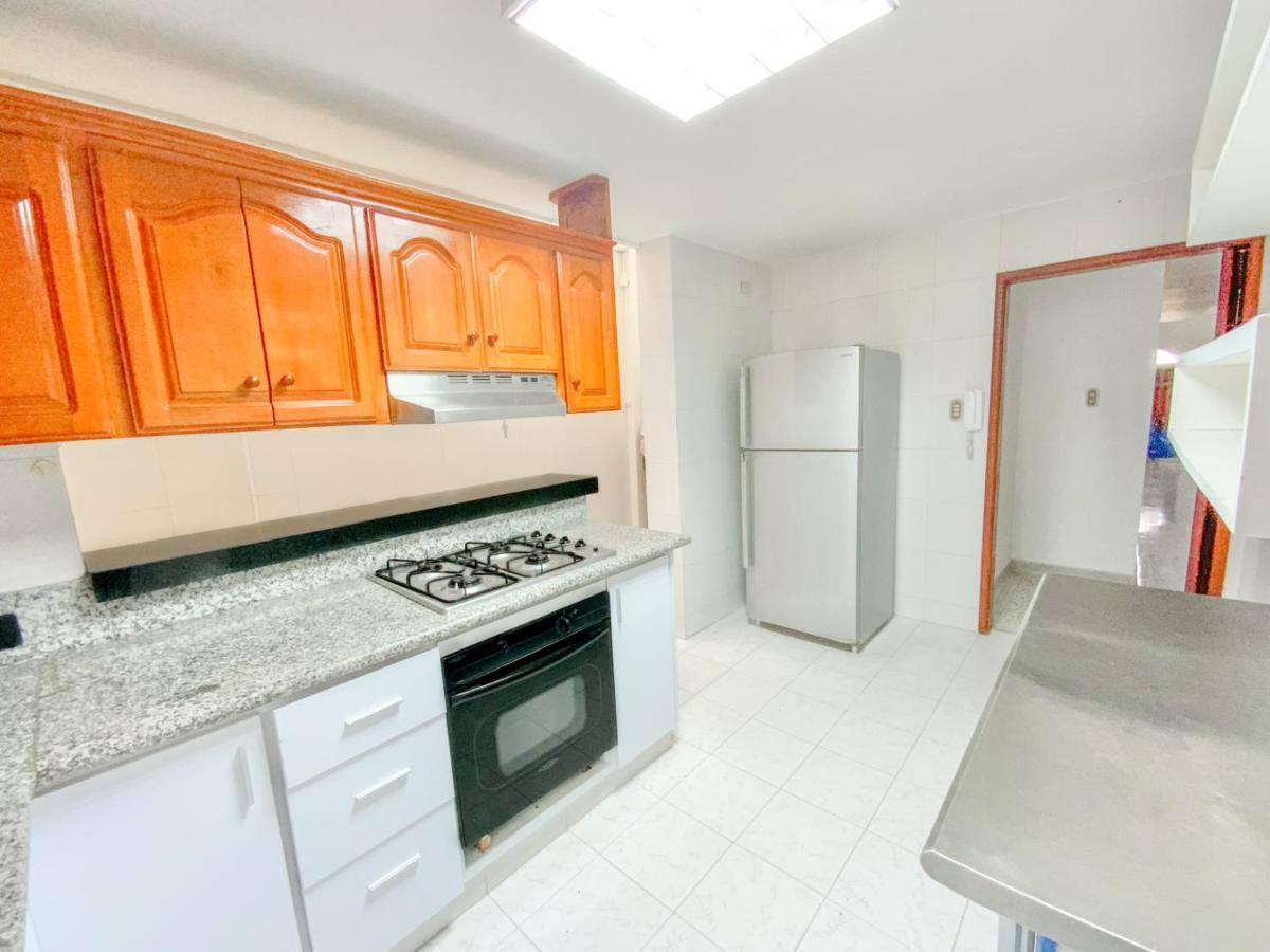 Hotel Dann Carlton Barranquilla Y Centro De Convenciones Exterior photo A typical kitchen in a student residence hall
