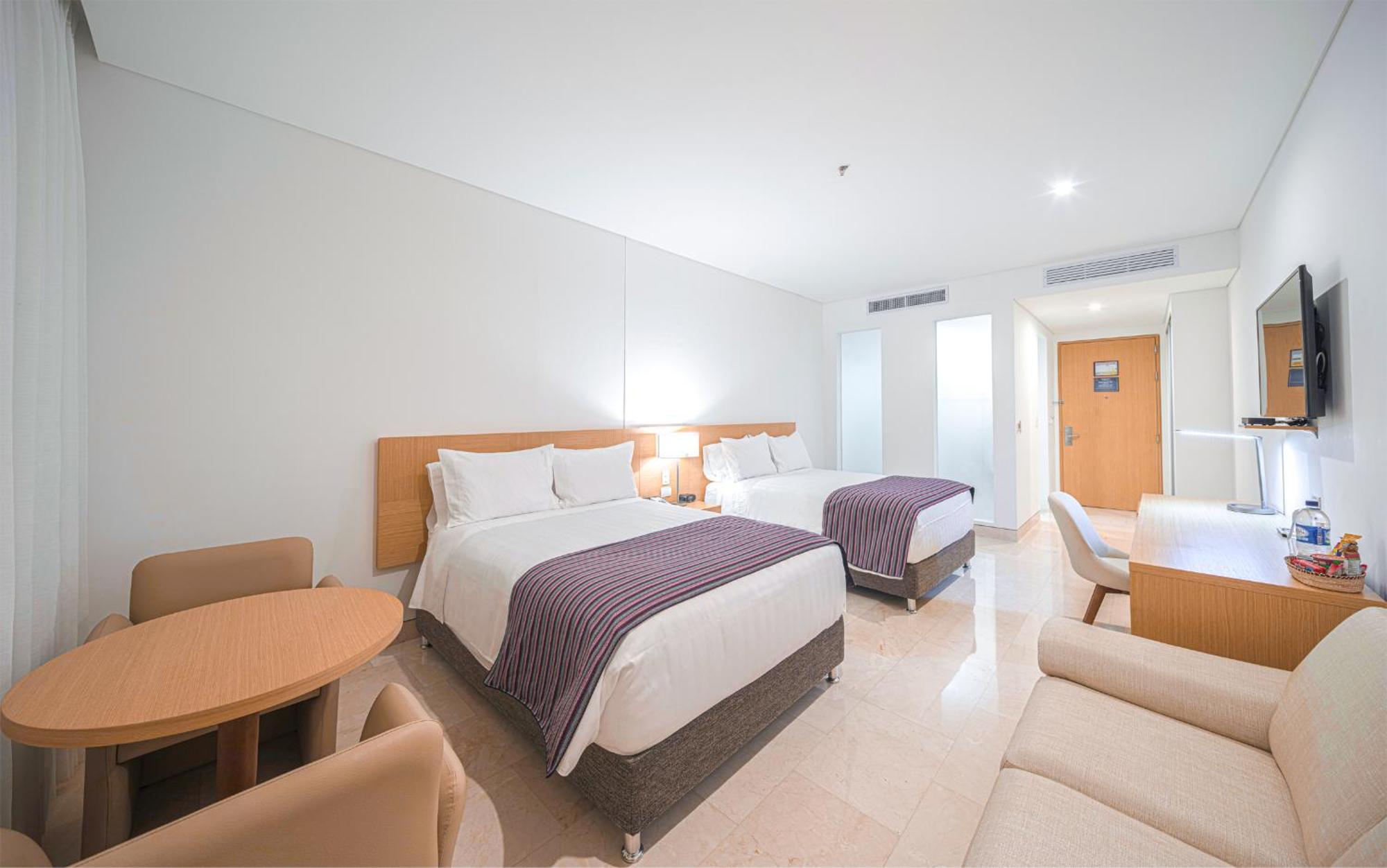 Hotel Dann Carlton Barranquilla Y Centro De Convenciones Exterior photo A room at the hotel