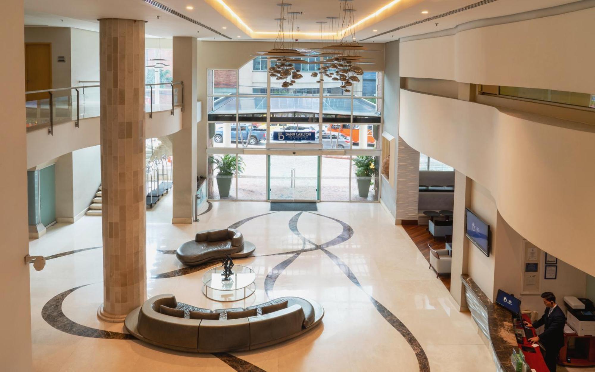 Hotel Dann Carlton Barranquilla Y Centro De Convenciones Exterior photo The lobby of the hotel