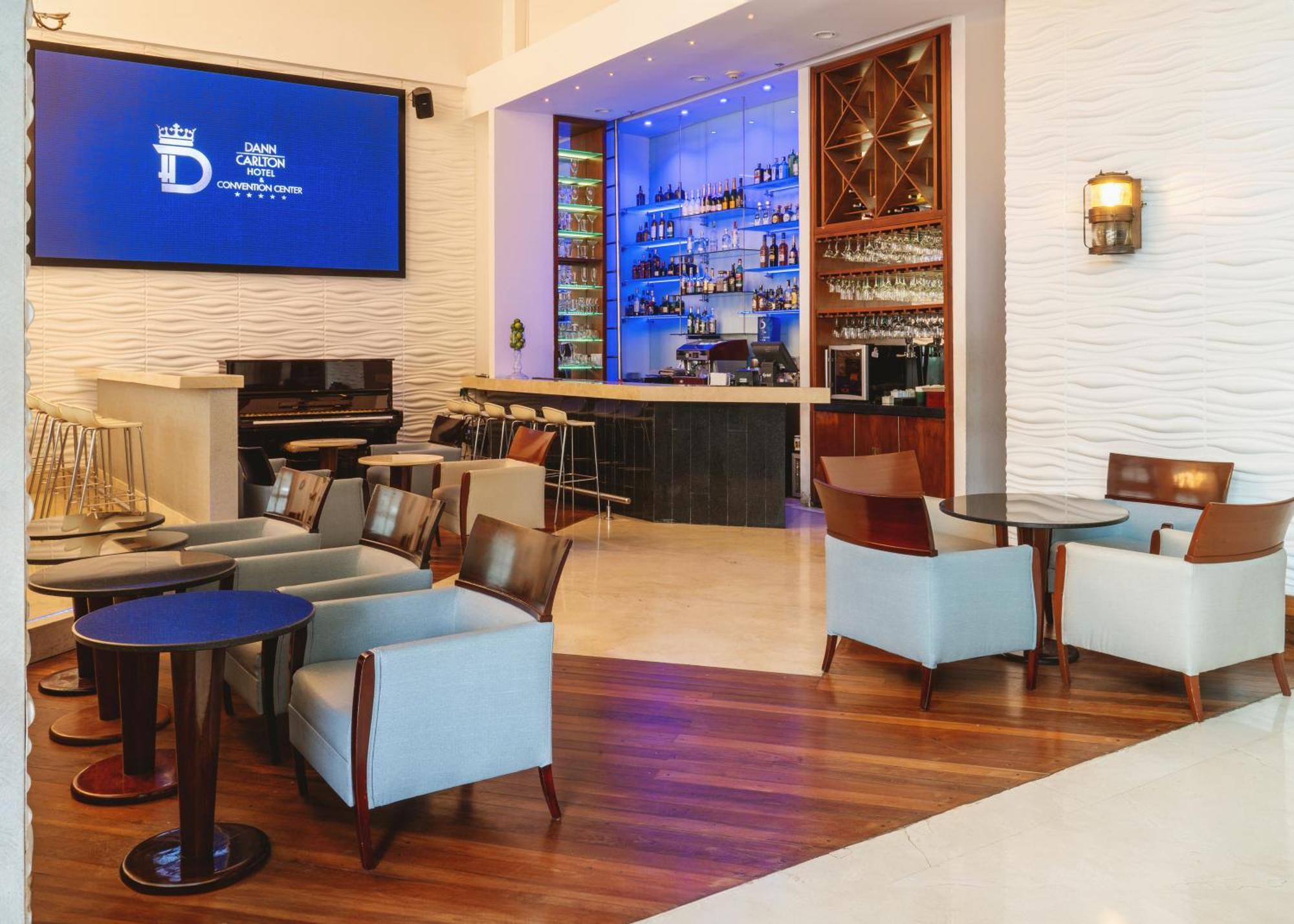 Hotel Dann Carlton Barranquilla Y Centro De Convenciones Exterior photo The lounge at the airport