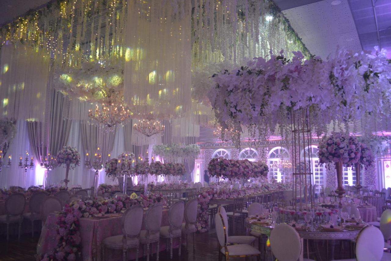 Hotel Dann Carlton Barranquilla Y Centro De Convenciones Exterior photo The interior of the ballroom
